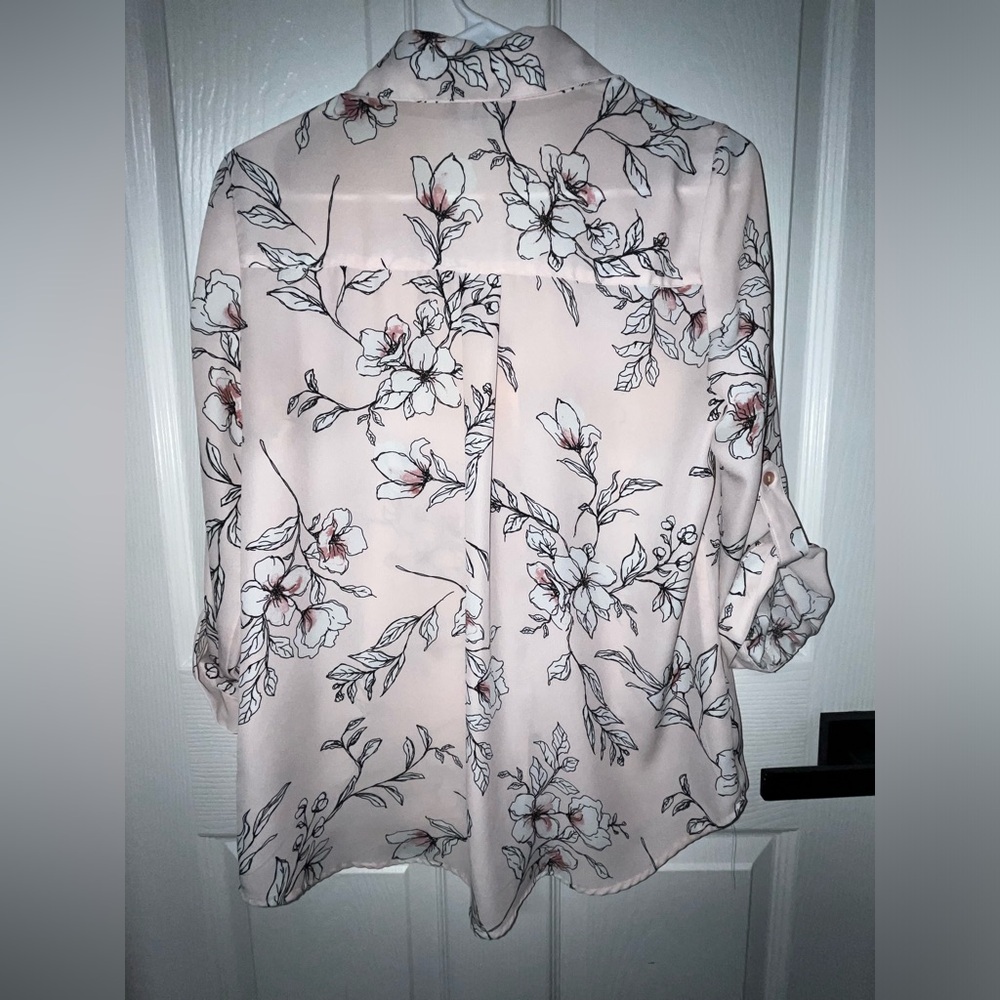 IZ Byer Top blouse button front women Medium 3/4 sleeves Pink Floral - Picture 6 of 6